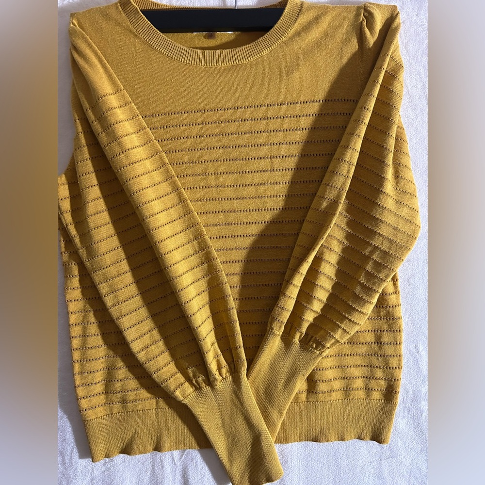 CALVIN KLEIN| Pullover Sweater| Yellow| Size Small